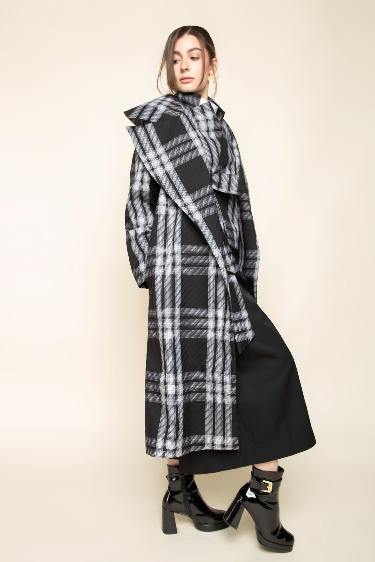 Coat Emei b/w wool